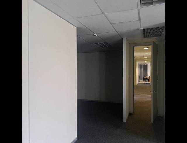 BUSINESS PROPERTY TO RENT IN WALMER